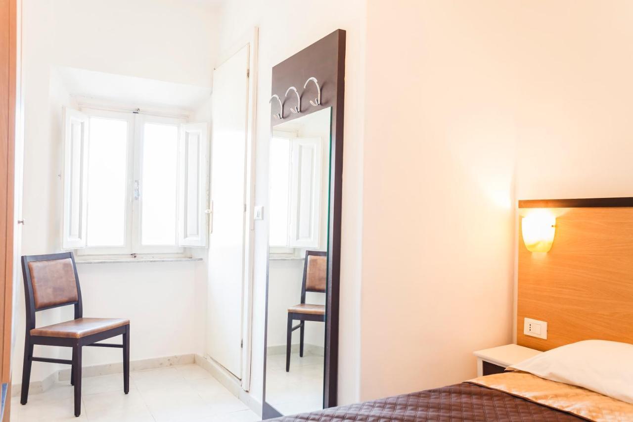 Hotel Rex Viareggio Kültér fotó