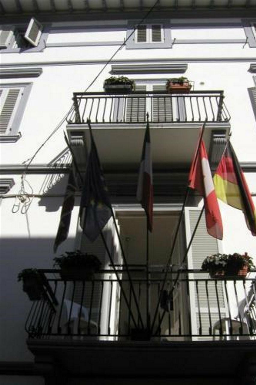 Hotel Rex Viareggio Kültér fotó